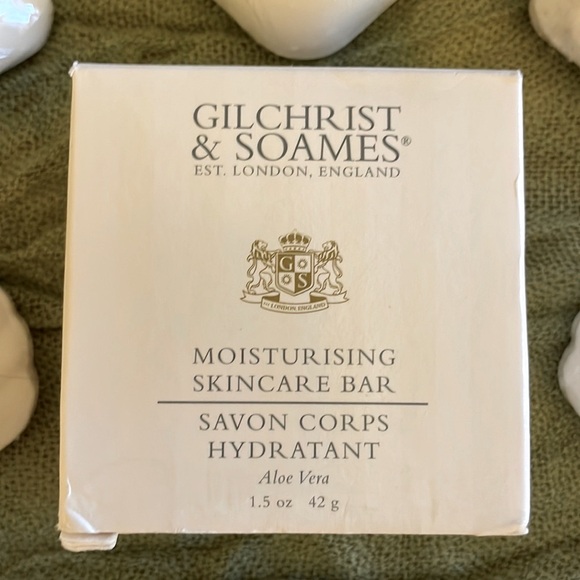 9 BARS Gilchrist & Soames Luxury Wrapped Soap Bundle. Great Gift or for Guests! - Picture 14 of 15
